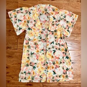 🌼 Maurices Floral Kimono with Pink and Yellow Hues